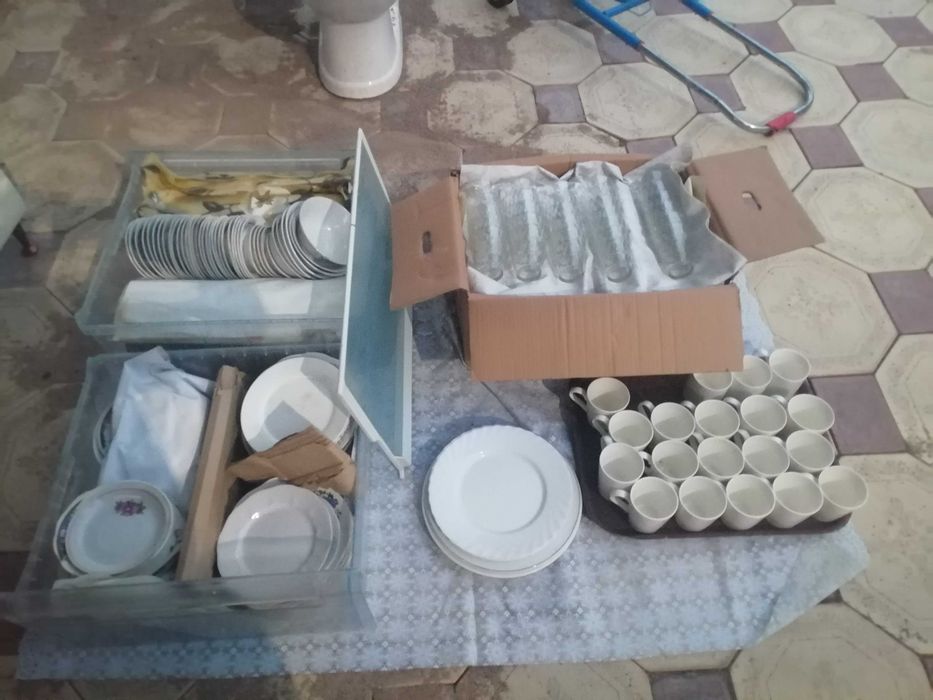 Продам посуду столовую