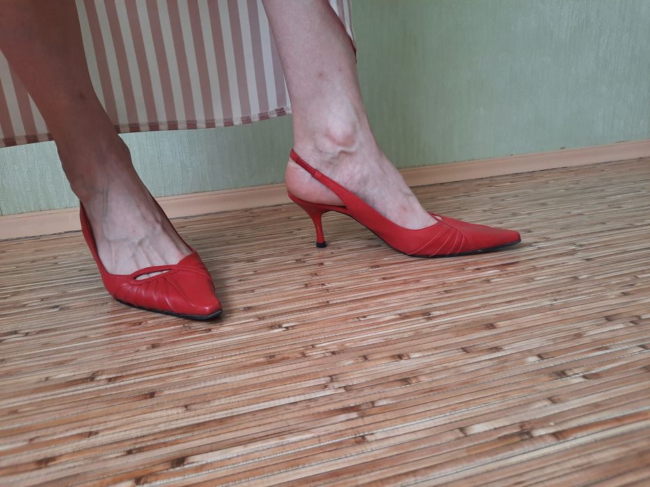 Женская обувь 37 размера