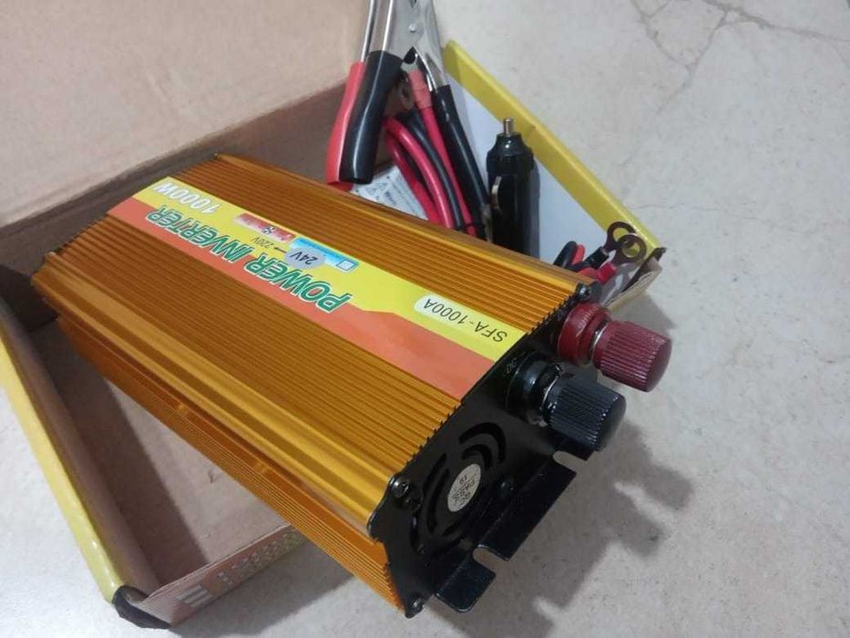 . . . . . . . инвертор 24в 220в.