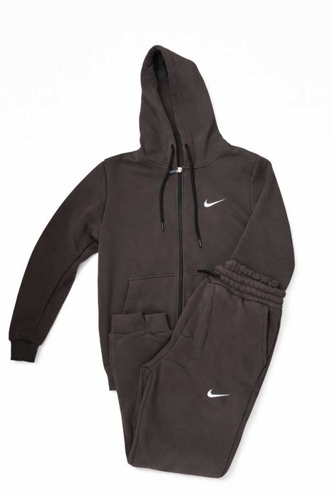 Trening barbati , diferite culori