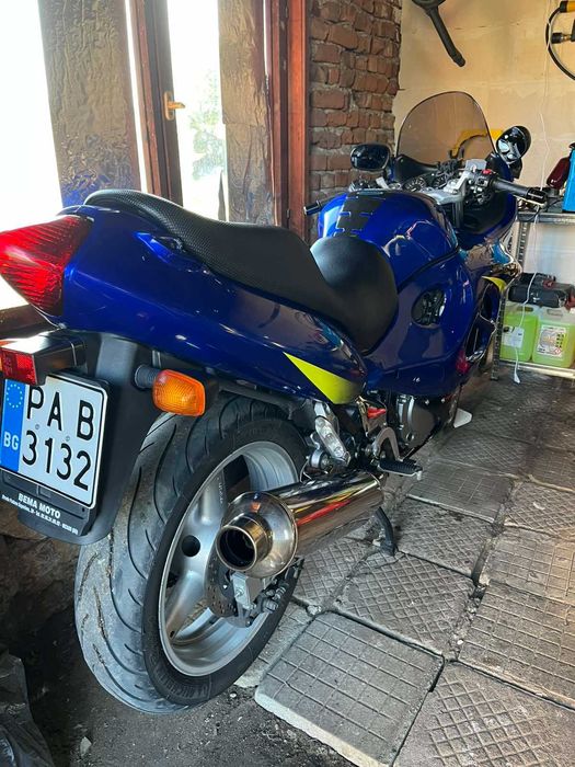 Suzuki GSX 600F