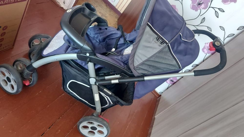 Продам детский коляску в отличном состояние