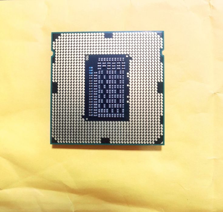Vând procesor intel core i7 2600 3.4ghz