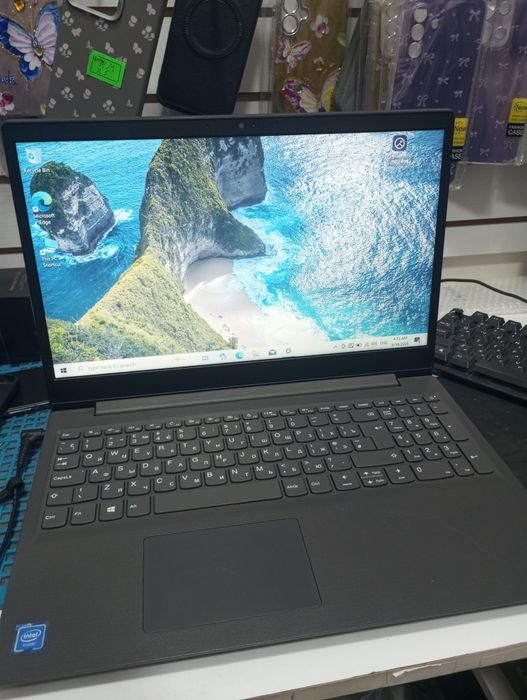 ноутбук сотилади