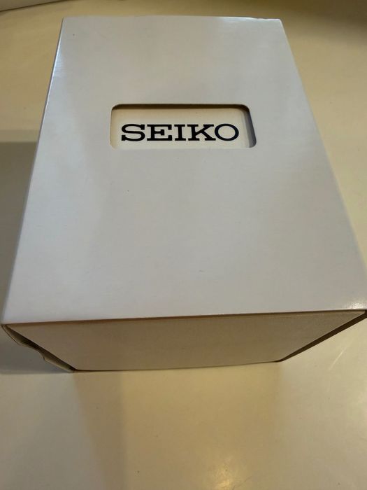 “Seiko” новые японские часы привезены из США продаются.