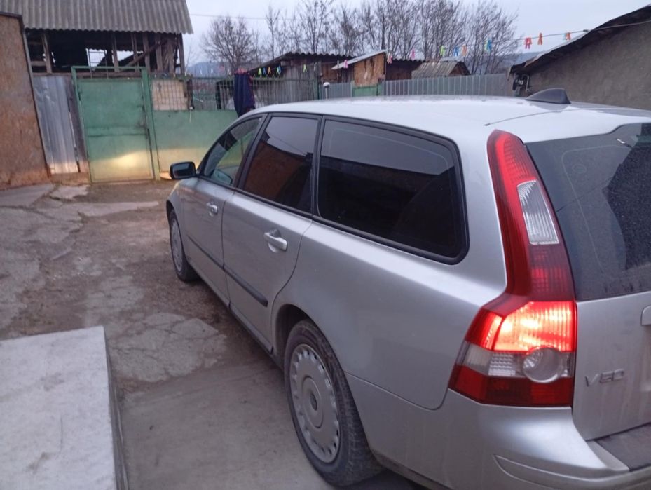 Vând volvo v50 motorina