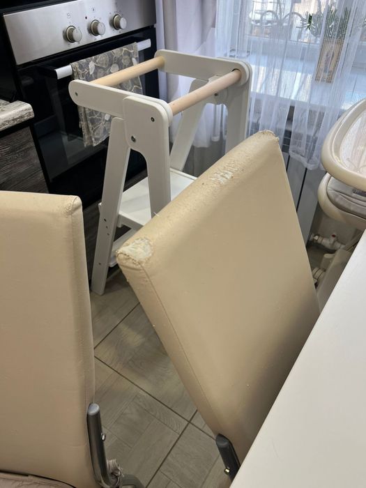 Продам кухонные стулья