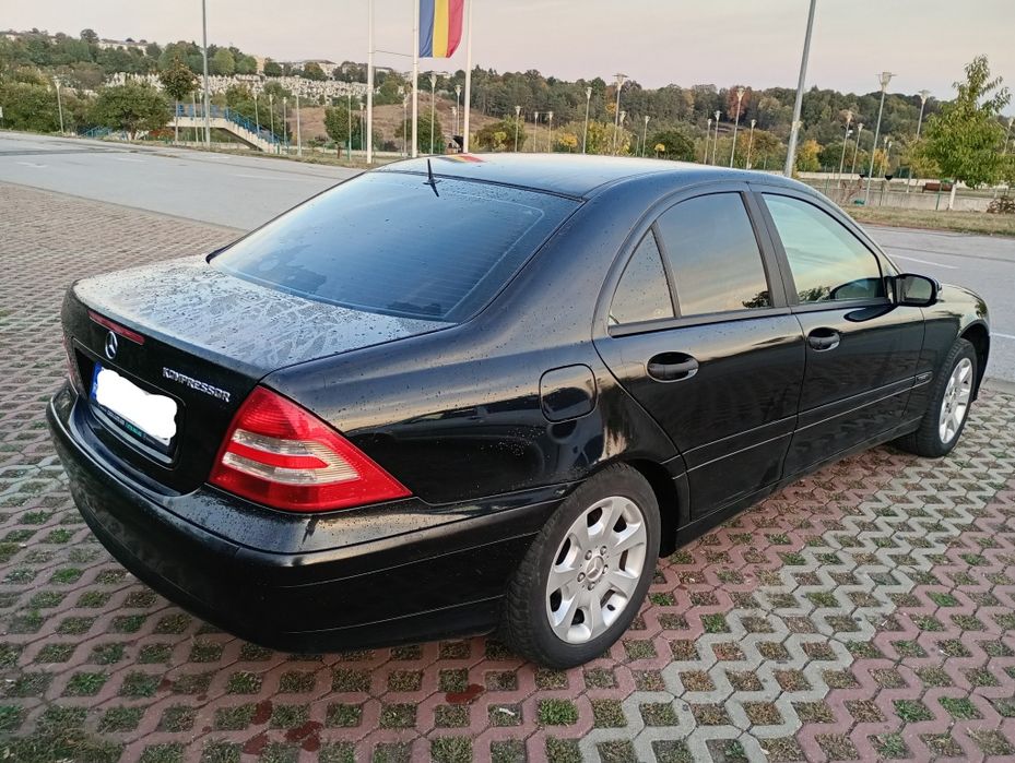 MERCEDES-BENZ C-Class 2004 — imagine 4