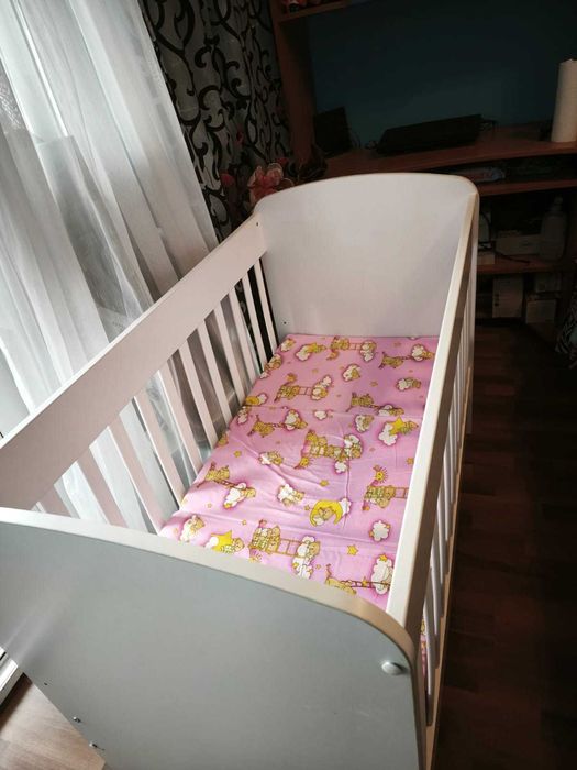 Oferta.Pătuț cu saltea ,Nou 120/80!