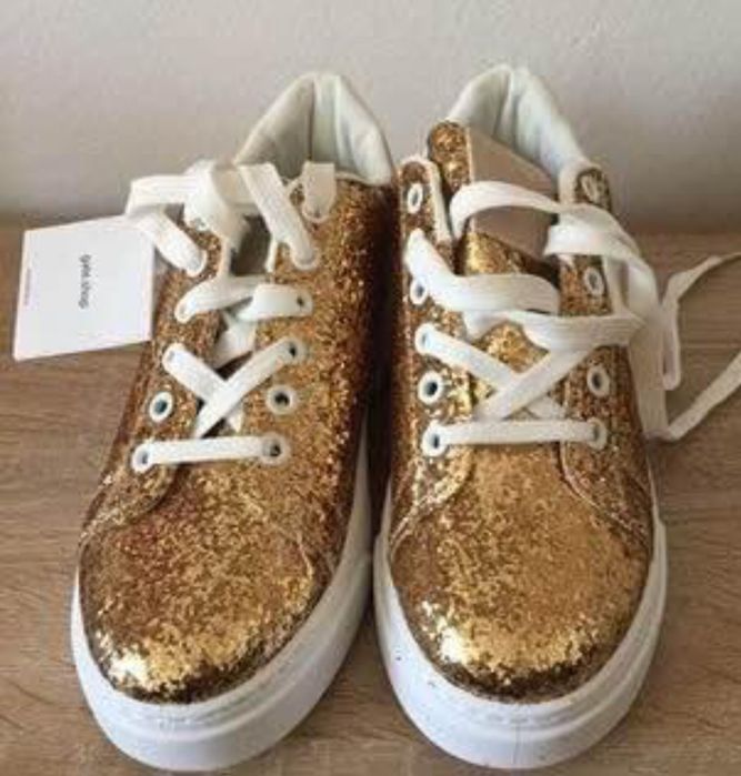 Pantofi dama aurii