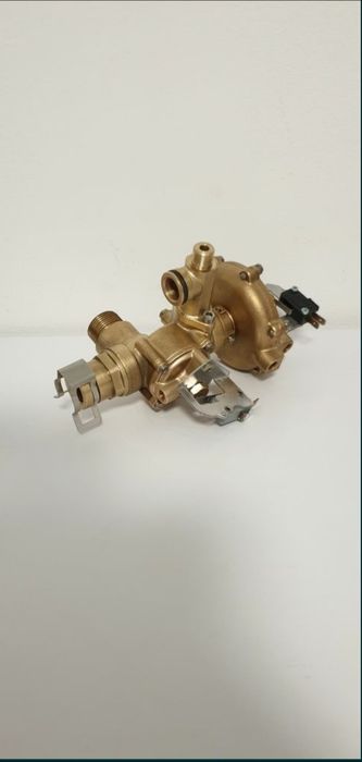 Vana 3 cai centrala Baxi ECO 240i , Luna 24i COMPLECTA