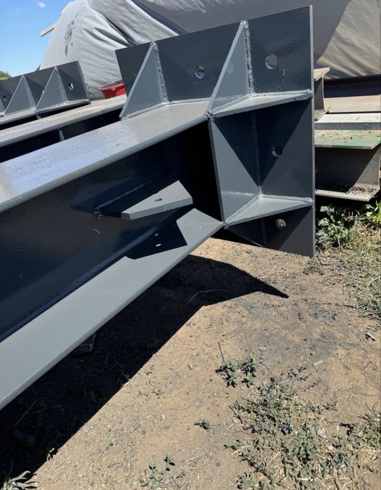 Producem hale si structuri metalice