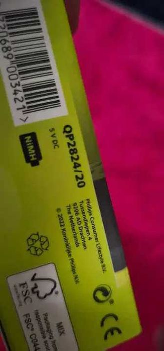 Aparat de barbierit  OneBlade philips  (pentru față și corp) QP2824/20