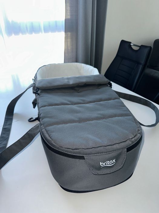 Продавам Портбебе Britax Продам люльку