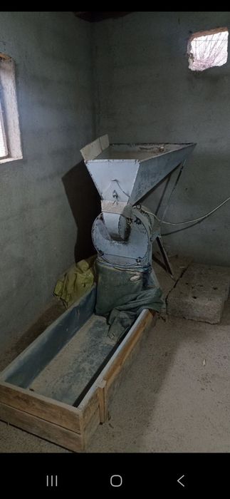 Сотилади ун тегирмон ва дкв ем чикаргич