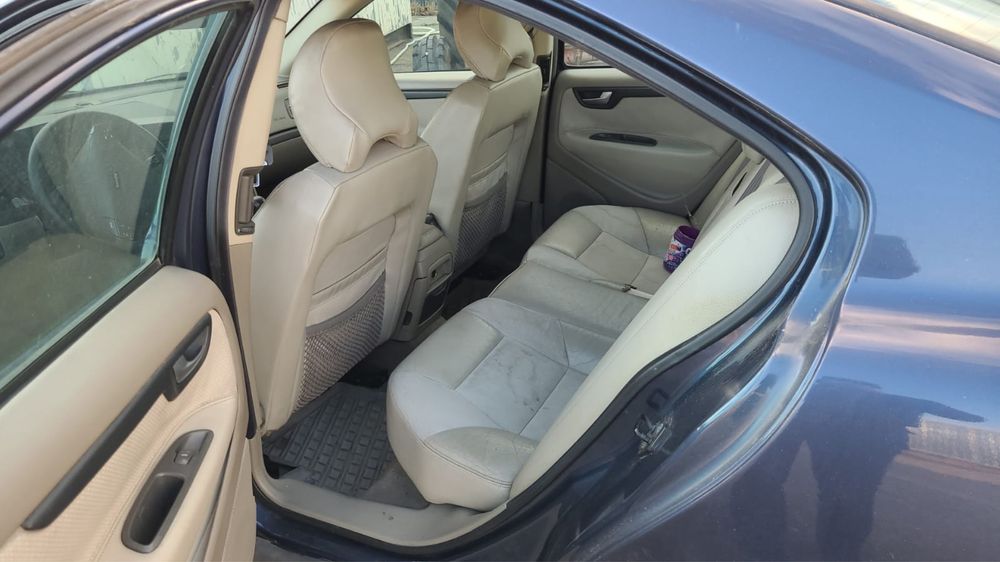 Volvo S60 functional INTREBARI LA NUMARUL  ATASAT!!!