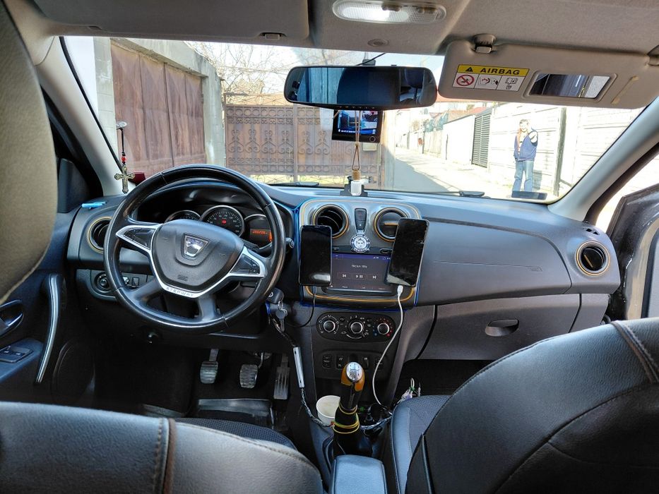 Vând Dacia Sandero Stepway