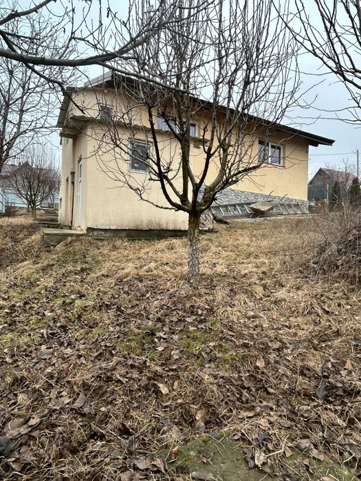 Vând casă în sat Manolesti,Botoșani.