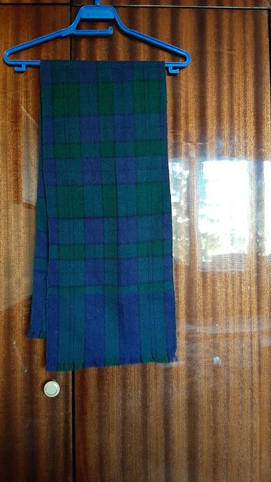 Дамски и мъжки шалове