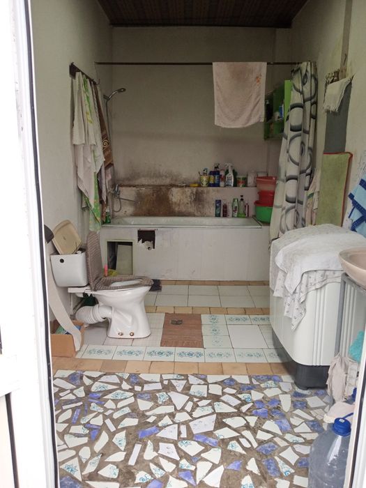 Hovli sotiladi 15 sotix pulini kelishamiz