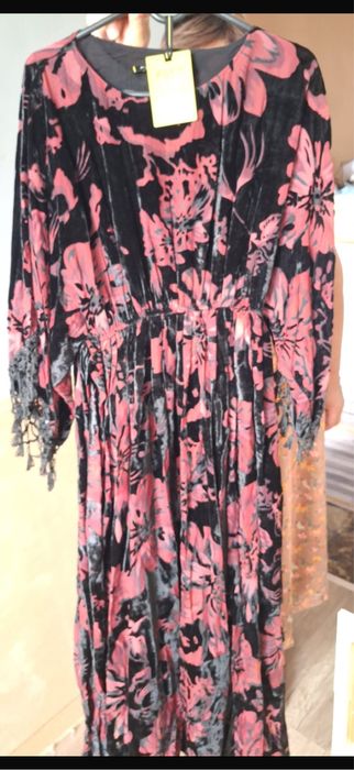 Продается  повседневние платье