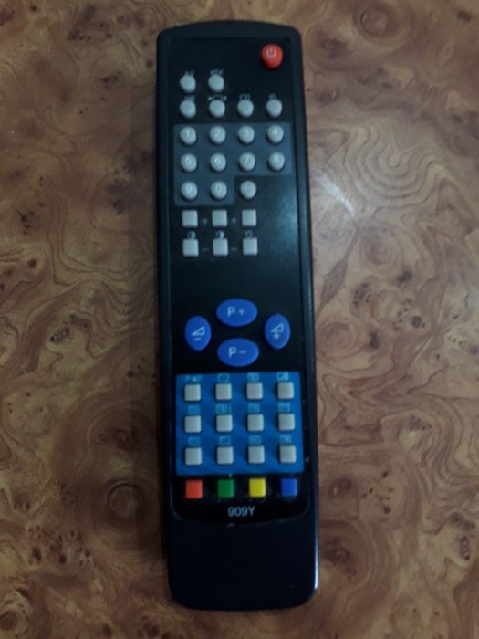 TV Provision  mic cu telecomandă, diagonala 36 cm.