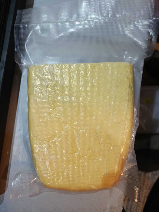 Продавам домашен,кози,краве кашкавал,сирене.