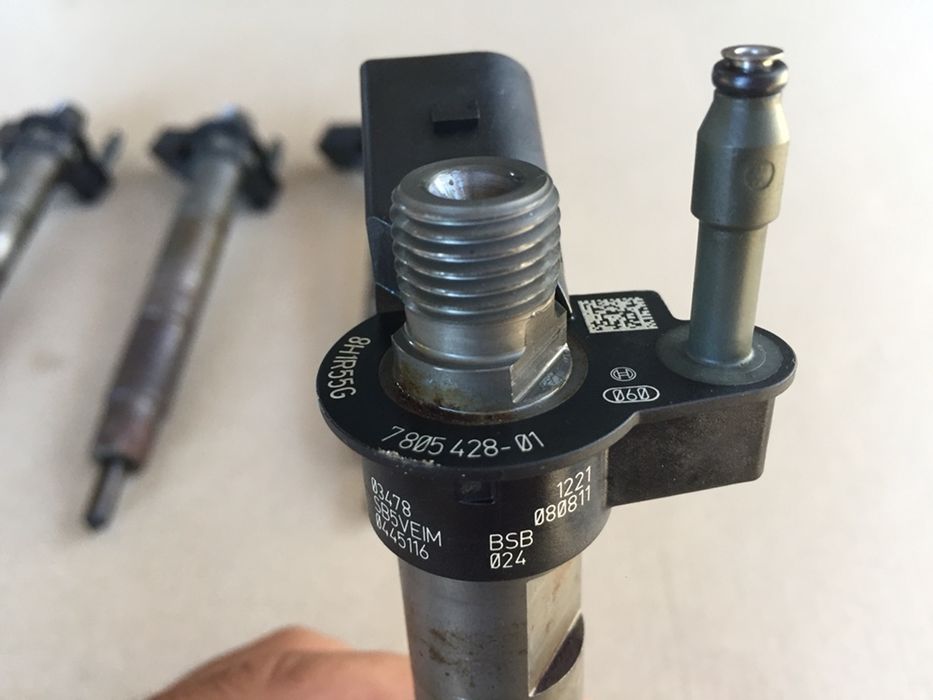 injectoare BMW E90/E92/E87/E60  177cp, diverse coduri stare impecabila
