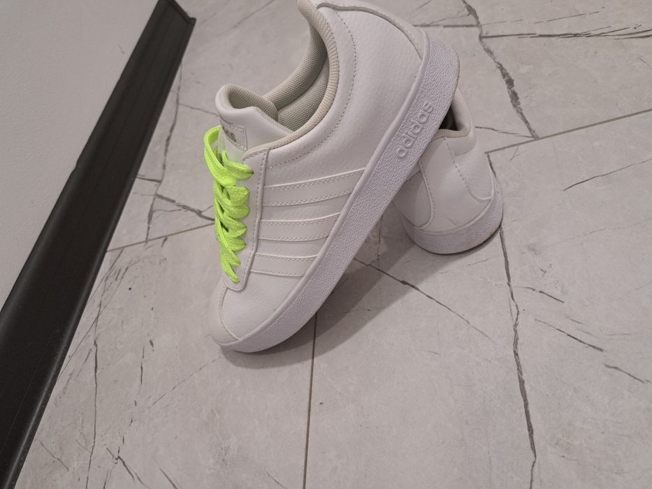 Оригинални маратонки Adidas