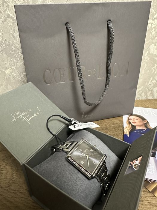 Чисто нов дамски часовник