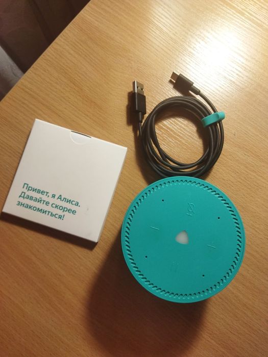 Яедекс станция Алиса,новая