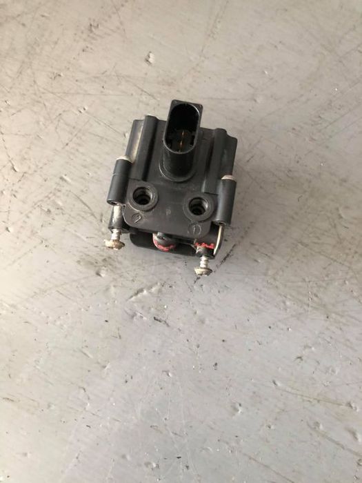 distribuitor aer suspensie bmw seria 5 f11