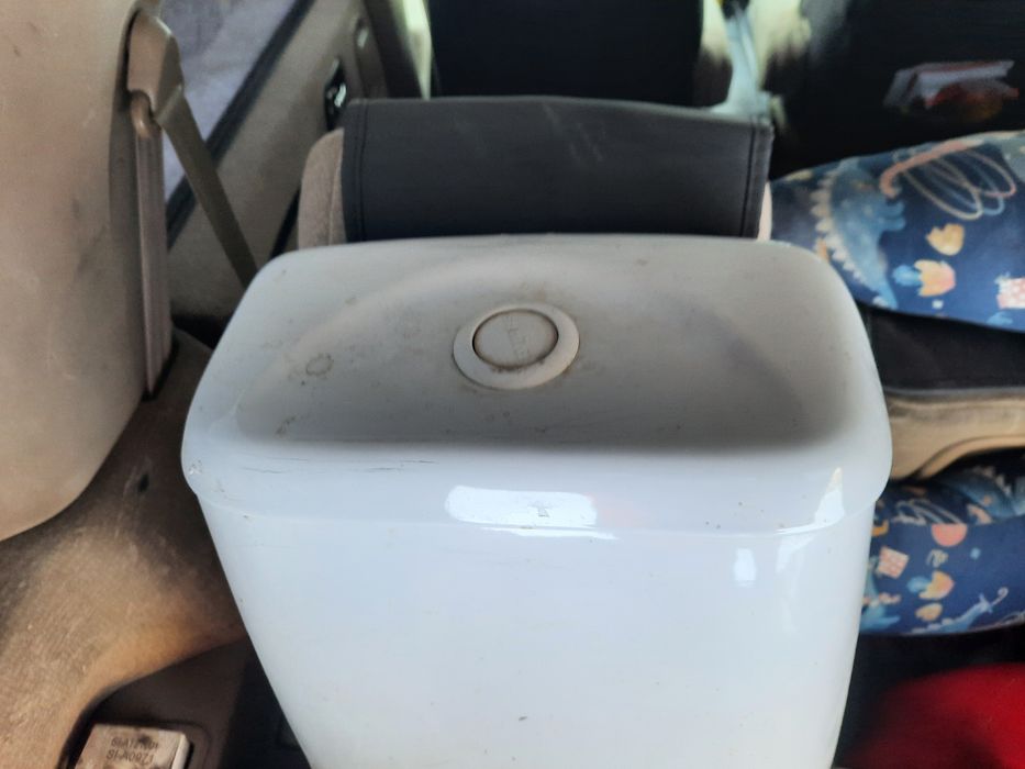 Унитаз продам б/у рабочий.