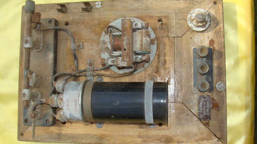 Самолетно радио прибори и уреди