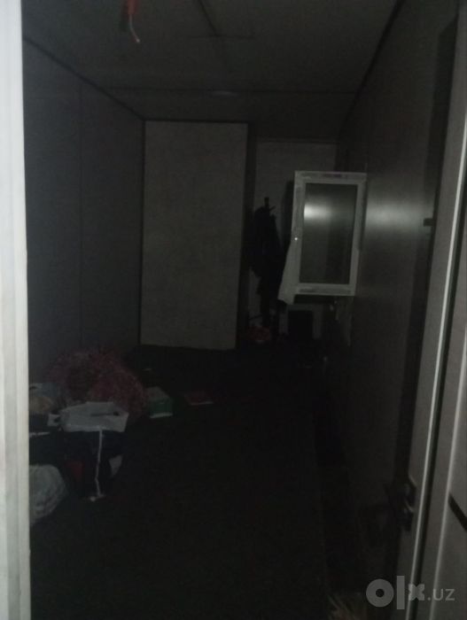Kanteynerli uy sotiladi