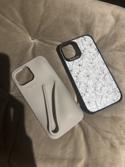 Два броя калъфи за     iphon     15