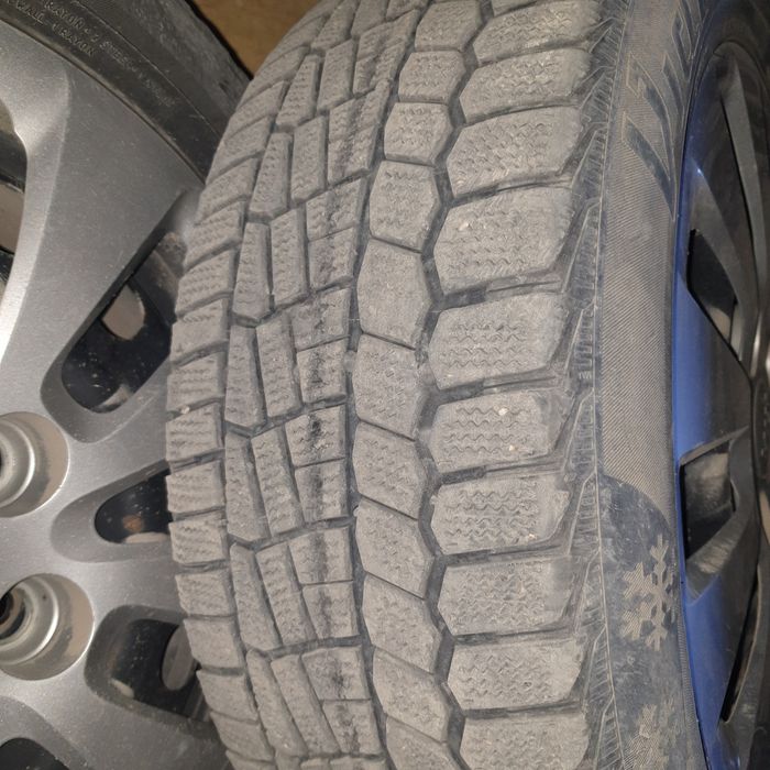 Продам резину.б/у