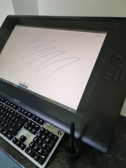 Tableta grafica Wacom Cintiq 24HD