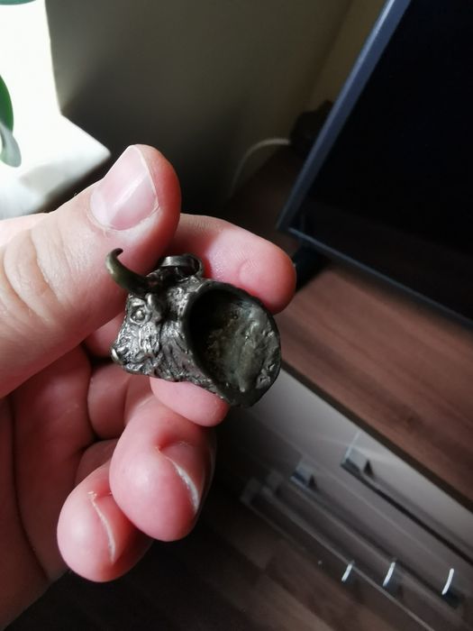 Pandantiv argint cap de taur de lupta