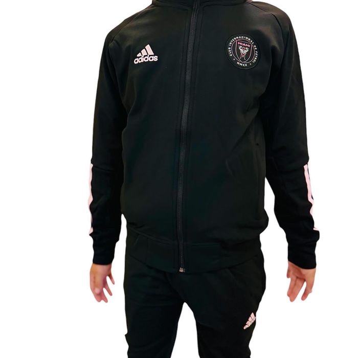 Детски футболни екипи и анцузи