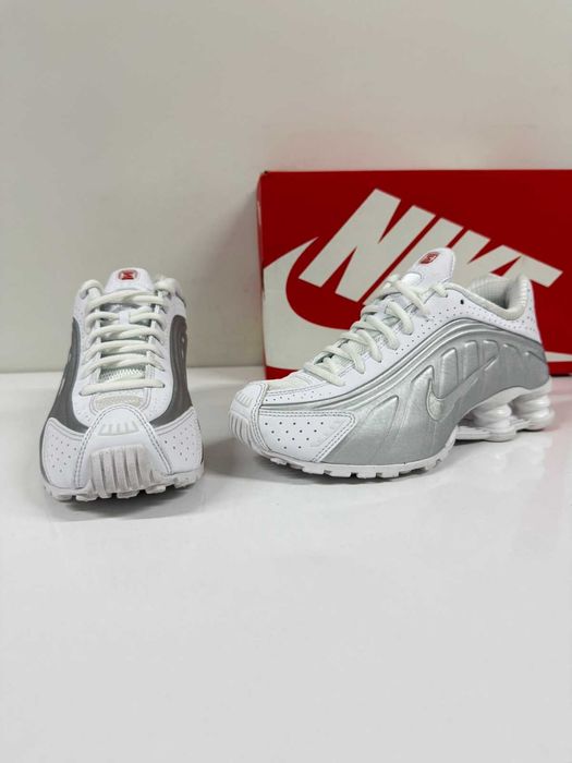 Nike Shox R4 White