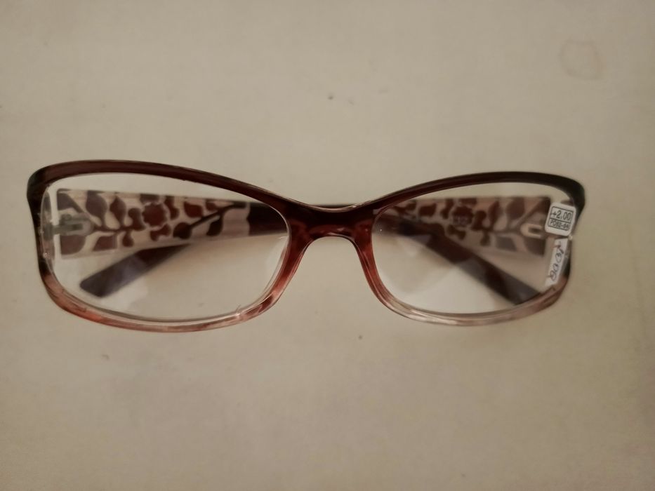 Очки  для зрения.  +2