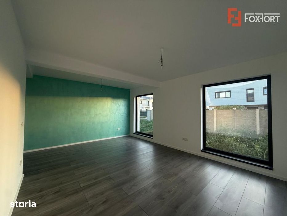 Duplex 5 camere 124 mp utili, despartit prin carport, Chisoda