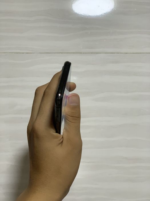 IPhone xs 64Gb sotiladi