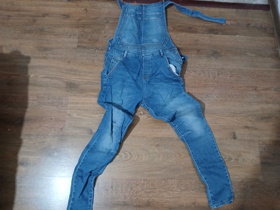 Vând pantaloni Casual Bershka + 2 Pull&bear + Salopeta Zara