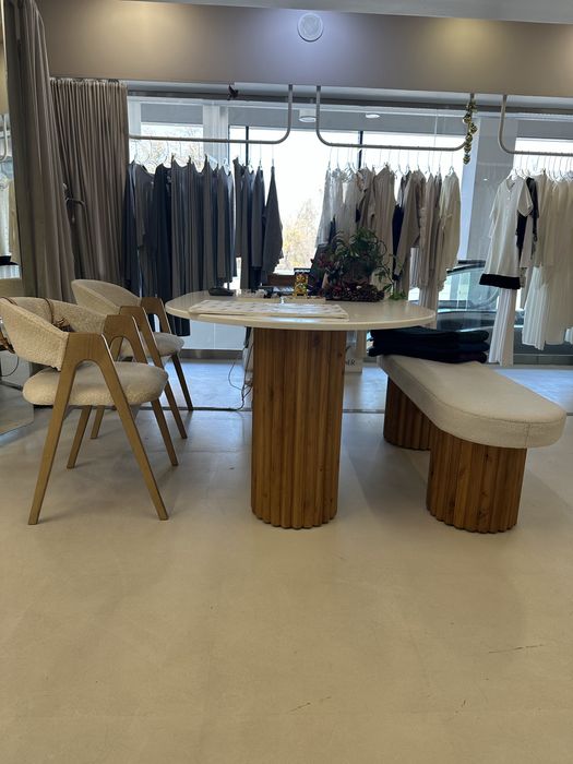 Продается мебель для шоурума