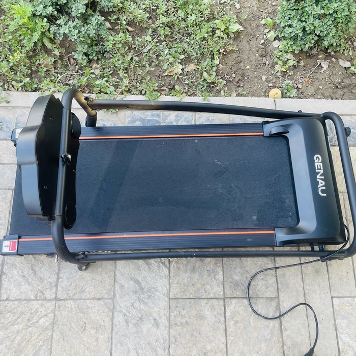 Продам беговую дорожку