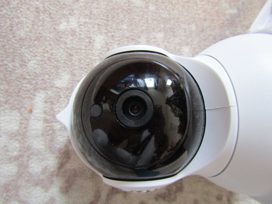 Камера за видеонаблюдение PNI IP930W 1080P 2 MP с IP P2P PTZ wireless