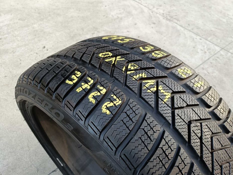 O anvelopa iarna 275 35 21 pirelli sottozero 3 profil de 8 mm