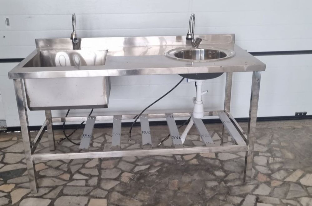 Нержавеющая мойка (двойная)